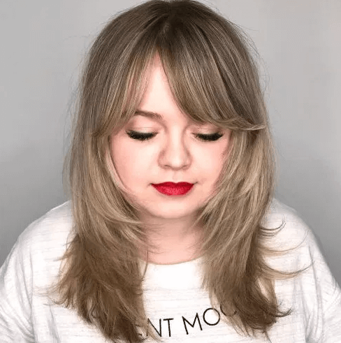 potongan Rambut Wanita Gemuk Long layer haircut 