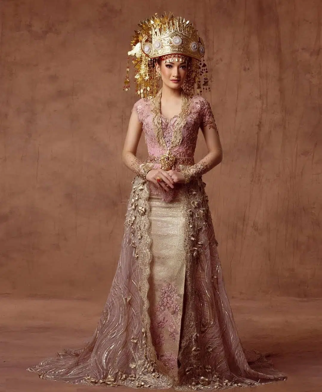 Model Kebaya Terpopuler