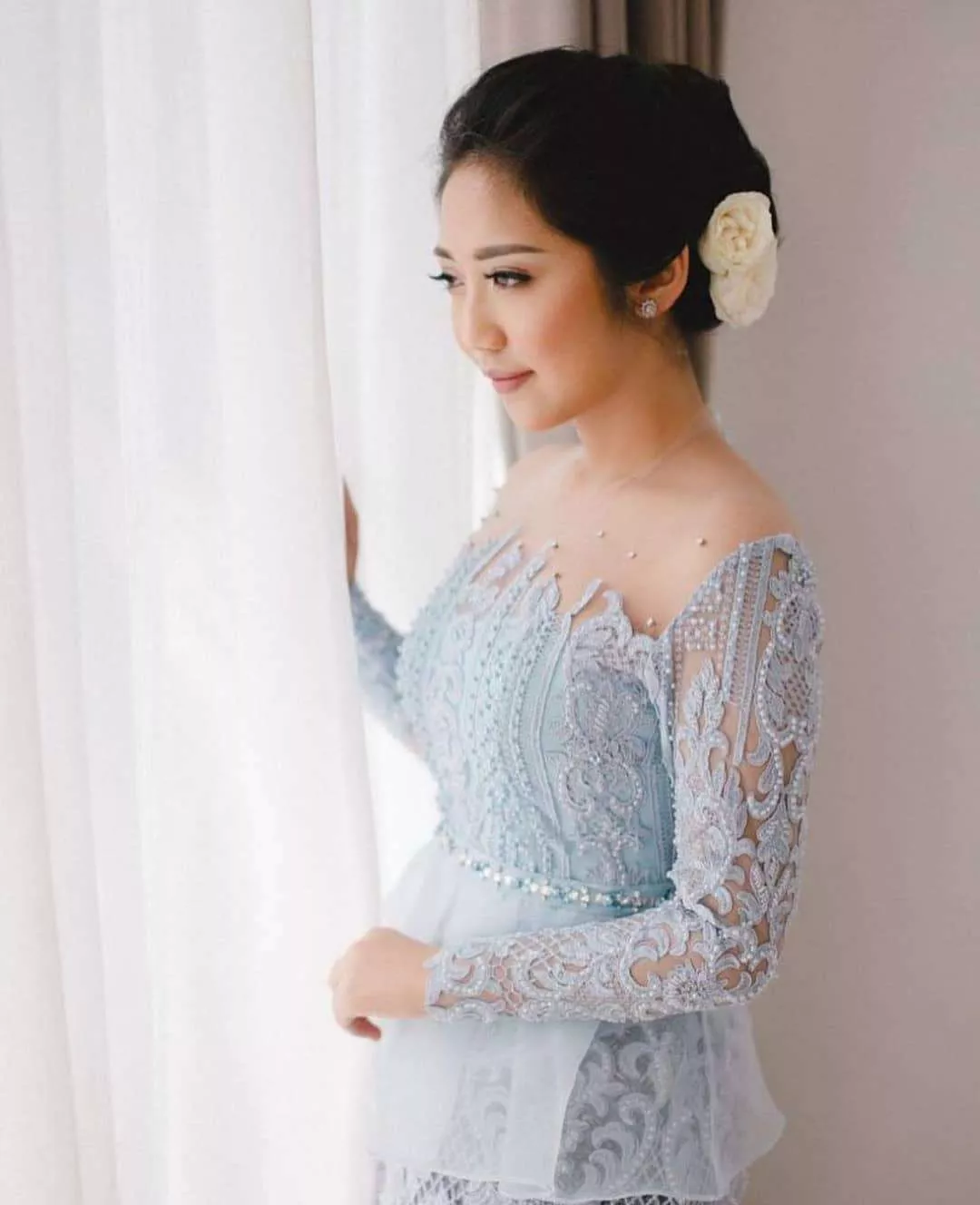 20+ Model Kebaya Terbaru 2023 - Portalmadura.com Model kebaya modern 2020 untuk ABG