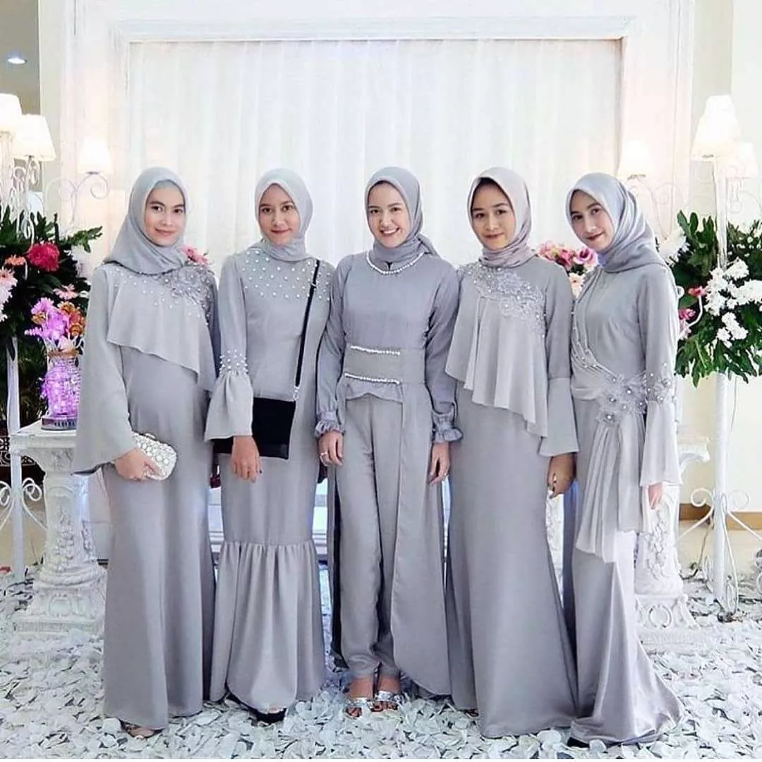 20+ Model Kebaya Terbaru 2023 - Portalmadura.com Modelkebaya modern hijab remaja