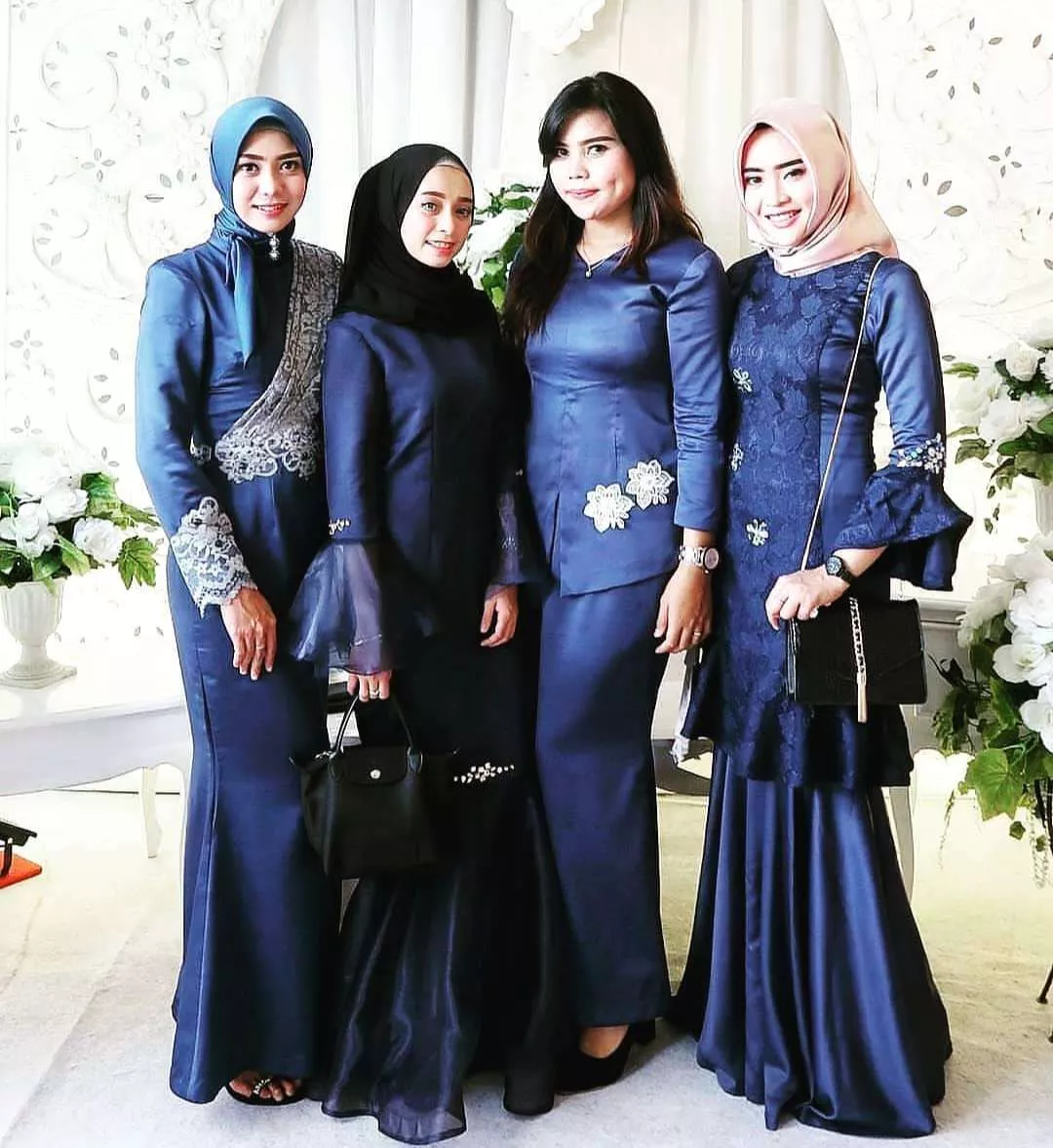 20+ Model Kebaya Terbaru 2023 - Portalmadura.com Model kebaya modern hijab syari
