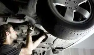 Tanda-tanda Besi Kolong Mobil Mulai Berkarat