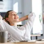 Ini 4 Cara Menjaga Mood agar Senang di Kantor