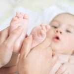 Benarkah Memijat Bayi Memiliki Banyak Manfaat? Cek Disini