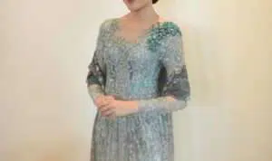 model kebaya brokat among tamu