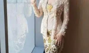 model kebaya brokat panjang 2020