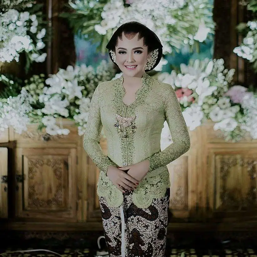 model kebaya brokat tunik 2020