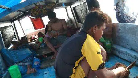 Perahu Rombongan Pengantin asal Sapeken Terdampar di Perairan Pulau Kosong, Sulsel