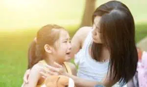 5 Cara Menenangkan Anak dalam Situasi Buruk