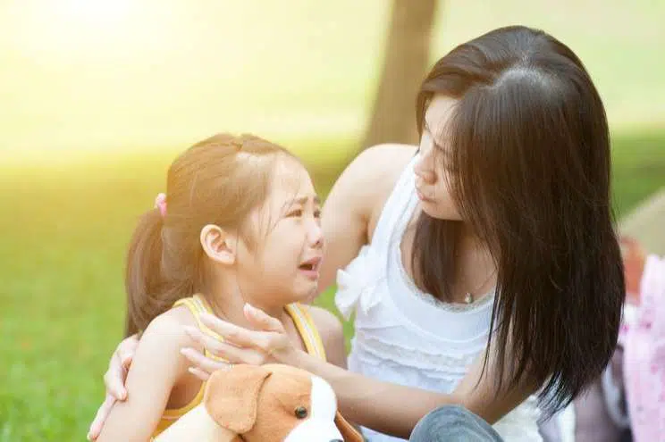 5 Cara Menenangkan Anak dalam Situasi Buruk