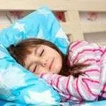 4 Cara Terapkan Anak untuk Tidur Sendiri di Kamarnya