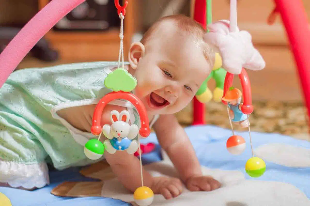 4 Hal Penting dalam Memilih Mainan untuk Bayi