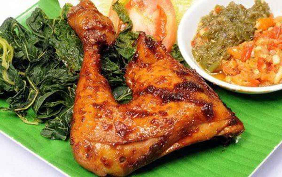  Resep  Ayam  Bakar  Melayu yang Lezatnya Bikin Nagih 