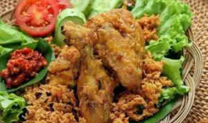 Resep Ayam Goreng Bumbu Spesial untuk Makan Siang