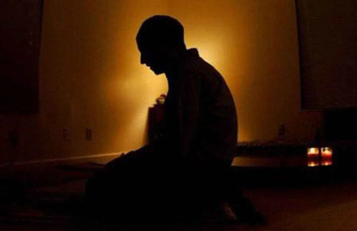 Baca Doa Ini Ketika Magrib Supaya Tak Diganggu Setan