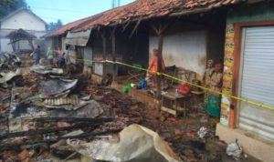 Pasar Candi Dibangun Swadaya Kini Ludes Terbakar, Retribusi Masuk Pemkab Sumenep