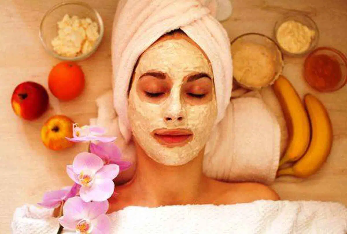 Coba 4 Kulit Buah Alami Ini Sebagai Pengganti Masker Wajah