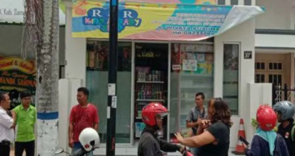 Pelaku Todongkan Pistol, Perampok Satroni Minimarket di Madura