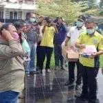 Polres Bangkalan Bagikan Masker & Vitamin Pada Wartawan