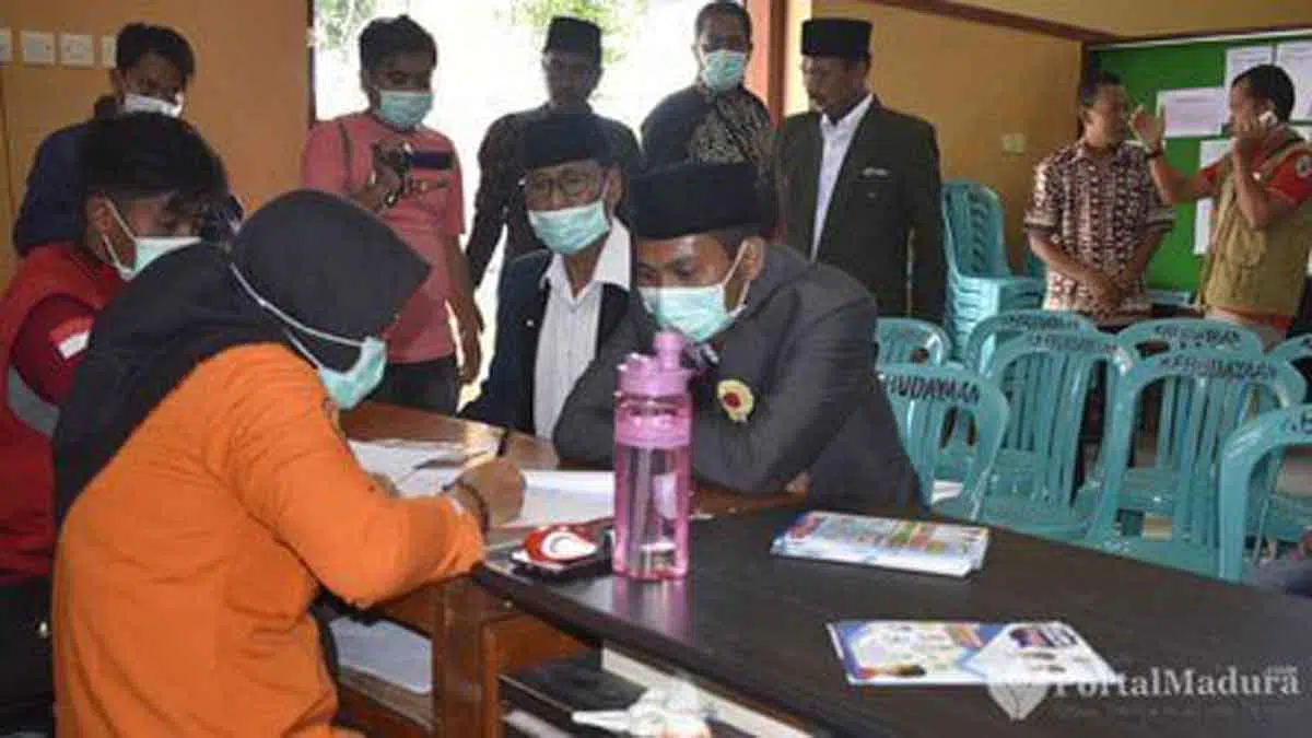 Rombongan Pengantin dari Sumenep Digiring ke Posko Covid-19 di Sampang