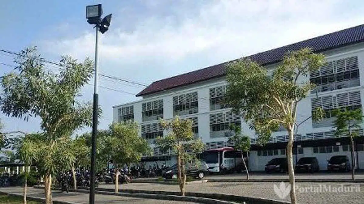 Poltera Terapkan Kuliah Kelas Online