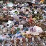 Pemuda Resahkan Sampah Berlimpah di Pesisir Junganyar, Socah