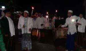 Sudah Sepekan, Usir Virus Corona dengan Selawat Burdah Keliling Kampung