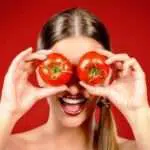 5 Cara Mudah Buat Masker Tomat Untuk Kecantikan Kulit Wajah