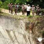 Tak Berizin, Tambang Batu Kumbung Ancam Jalan Desa