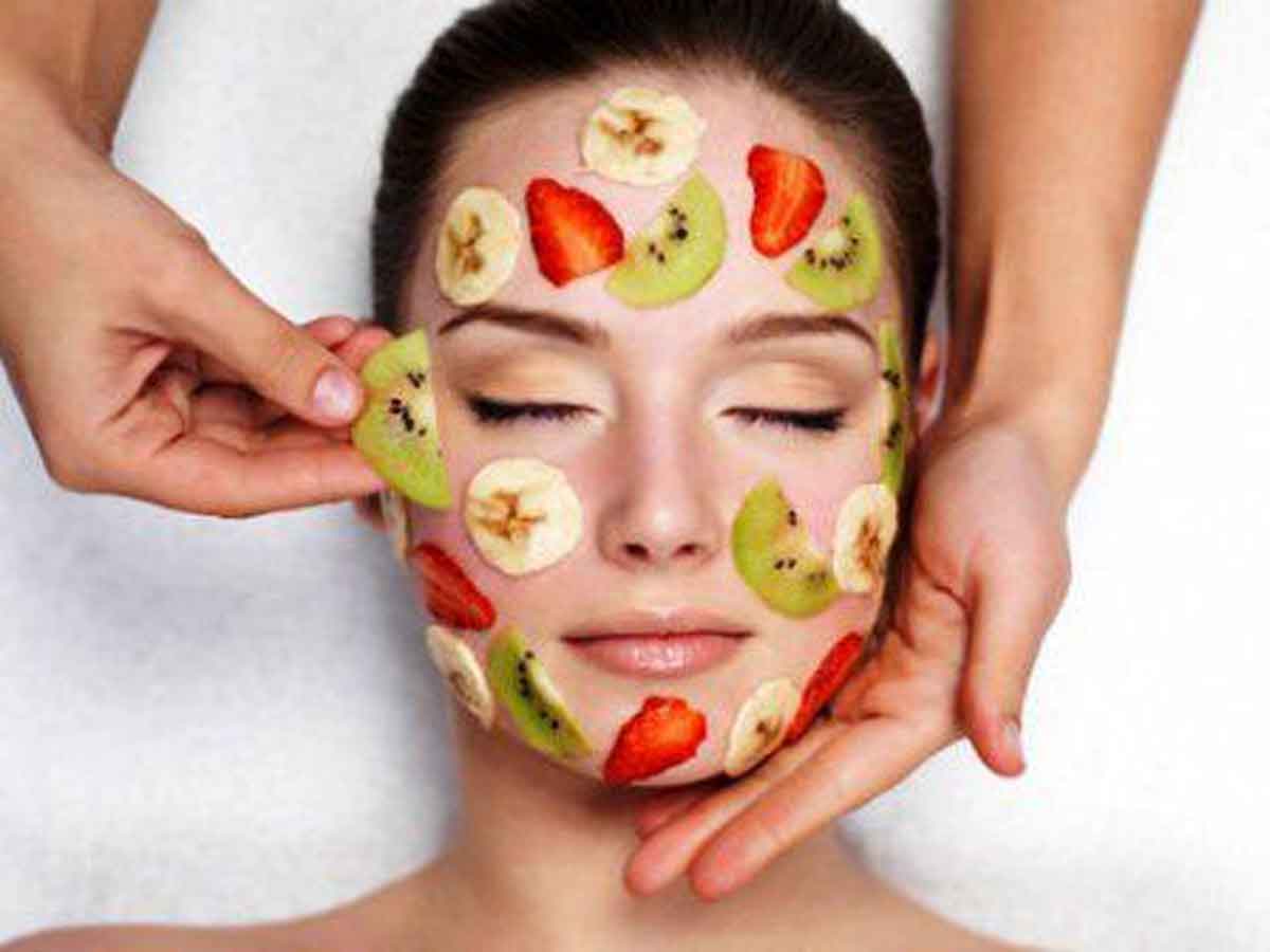 4 Campuran Masker Buah Alami untuk Dapatkan Wajah Cerah