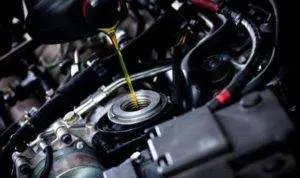 5 Macam dan Fungsi Oli Mobil yang Perlu Dipahami