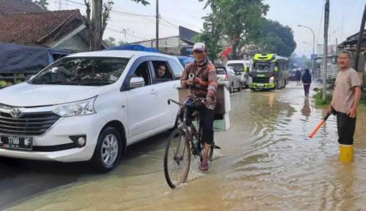 2.476 KK Terdampak Banjir Blega, Arus Lalu Lintas Kembali Normal