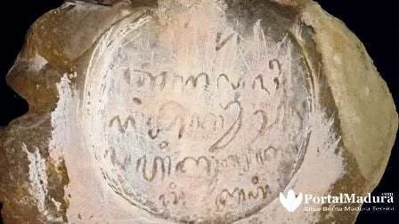 Keunikan Batu Nisan 4 Makam di Kampong Setung Desa Batang-batang Daya Sumenep