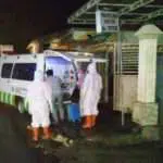 Dua Tenaga Medis Yang Positif Covid-19, Dijemput Ambulance RSUD Bangkalan