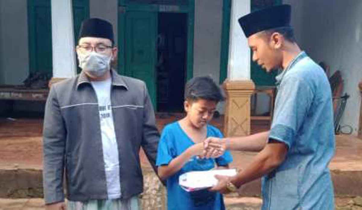 IAA Dungkek & ID-Peduli Santuni Anak Yatim dan Duafa