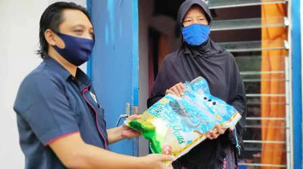 Tahap Pertama, PWI Sumenep Salurkan Satu Ton Beras Bagi Terdampak Covid-19