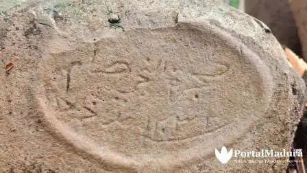 Makam Islam Pakai Batu Nisan Langgam Madura Ditemukan di Batang-batang Sumenep