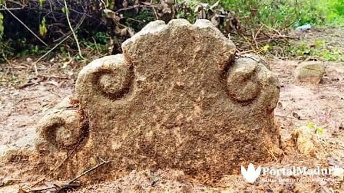 Tertua, Tiga Nisan Langgam Madura di Bukit Pal Batang-batang Sumenep