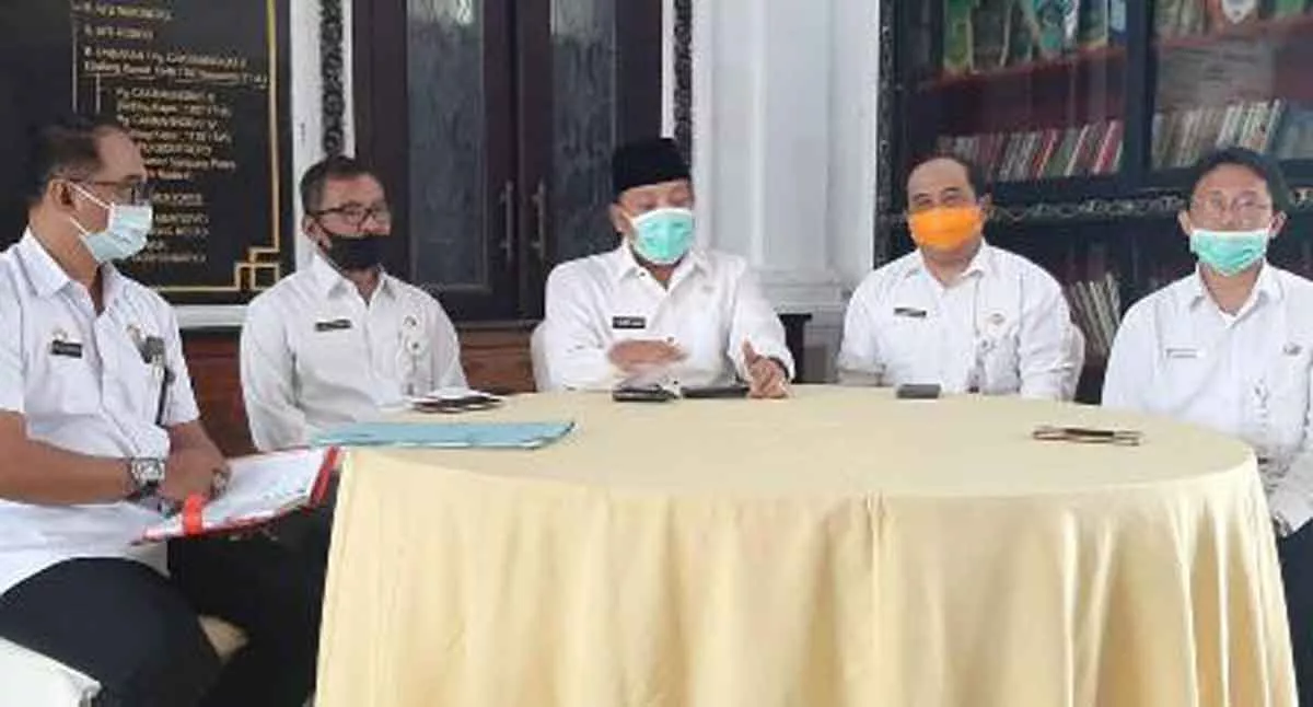Bupati di Madura Perintahkan Kades Buat Masker Bagi Warganya