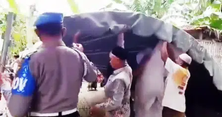 Polisi Sumenep Bongkar Tenda & Bubarkan Resepsi Pernikahan di Baragung, Guluk-guluk