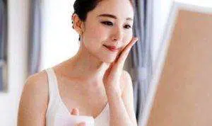 Kenali, 4 Manfaat Lactid Acid yang Bagus untuk Kulit Sensitif