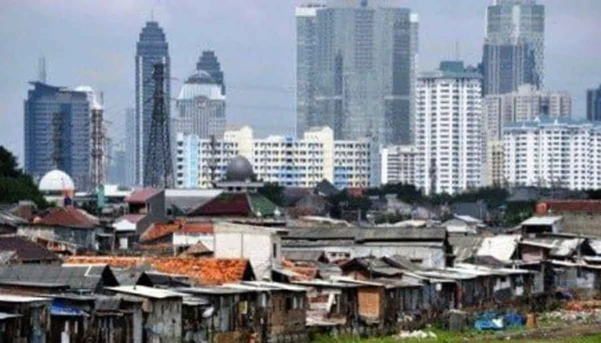 Ketimpangan Sosial Terpampang Nyata di tengah Pandemi Covid-19