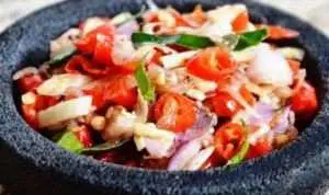 Menu Kamis: Resep Sambal Matah Khas Bali yang Lezat