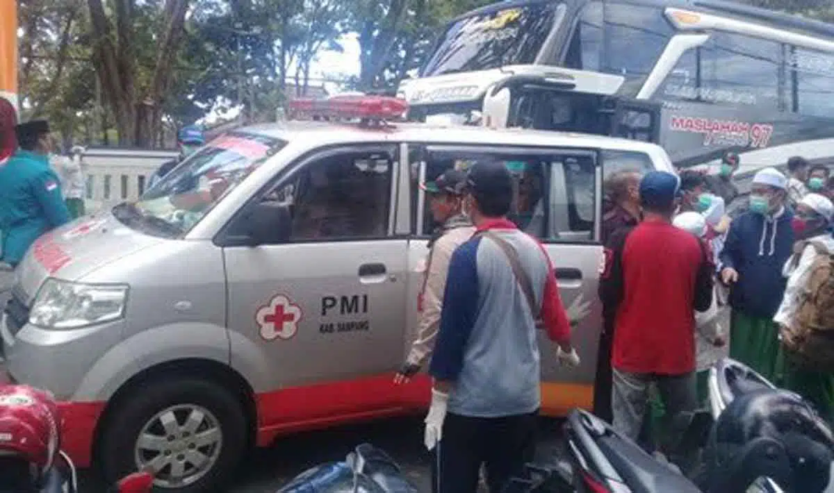 Ratusan Santri Sidogiri Tiba di Sampang, Jalani Cek Kesehatan, Ada Yang Dibawa ke Puskesmas