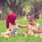 Tingkatkan Rasa Empati pada Anak dengan 5 Cara Ini