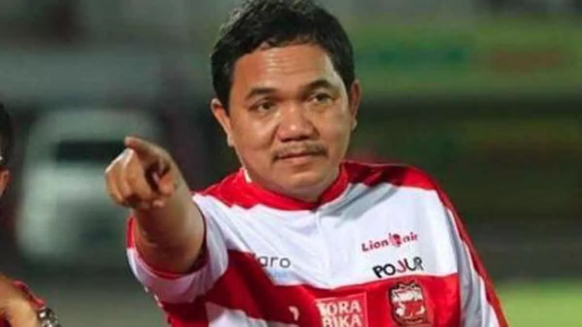 Presiden  Achsanul Qosasi Kecewa PT LIB dan PSSI