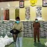 Bupati Pamekasan Salurkan Bantuan Kepada PKL