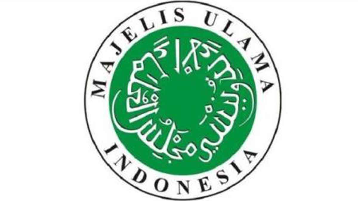 Salat Idul Fitri Warga Sumenep Tetap di Masjid