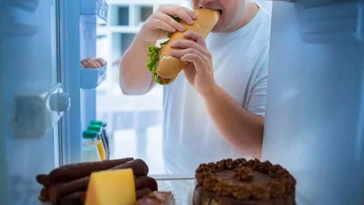 Cegah Makan Secara Berlebihan dengan 4 Cara Ini