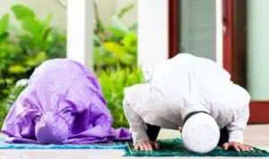 Salat Idul Fitri di Rumah Saat Pandemi, Ini Hukum dan Tata Caranya